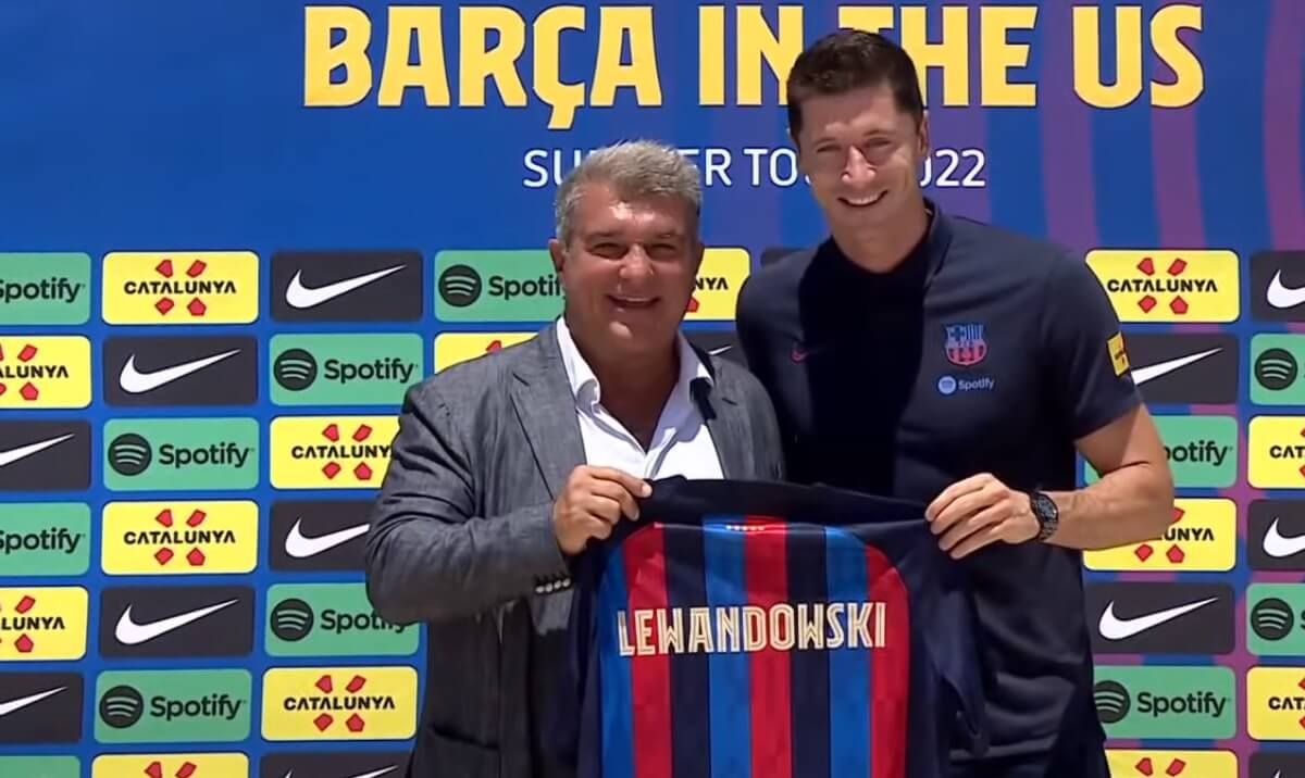 FC Barcelona zmienia strategię transferową. Lewandowski ucierpi? Obraz wpisu