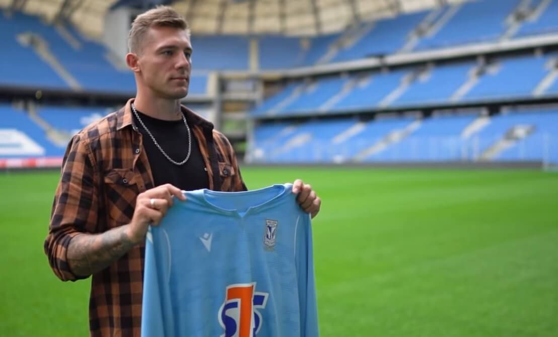 Tomasz Włodarczyk ostro o bramkarzu Lecha Poznań. „To wyglądało tak, jakby się rzucał na kanapę” Obraz wpisu
