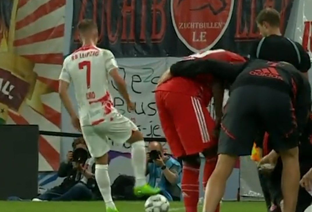 200 IQ czy brak fair play? Dani Olmo przechytrzył piłkarzy Bayernu [WIDEO] Obraz wpisu