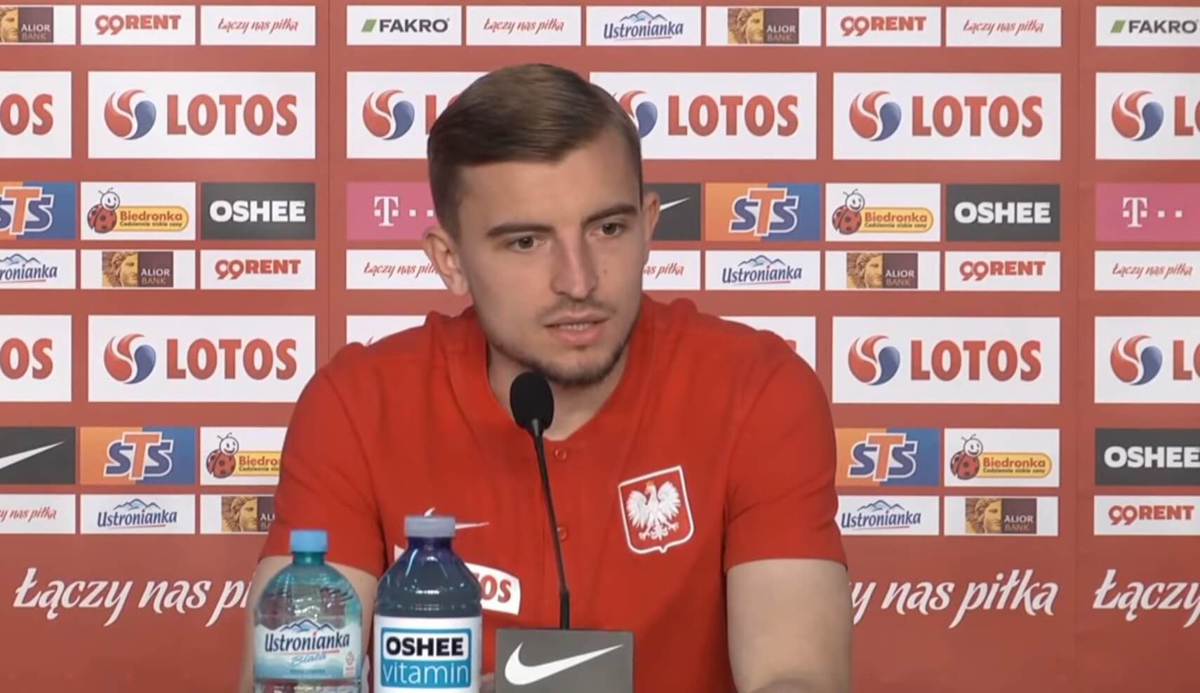 Trener Barnsley dalej liczy na Michała Helika. „Dopóki klub nie zaakceptuje oferty, on jest naszym piłkarzem” Obraz wpisu