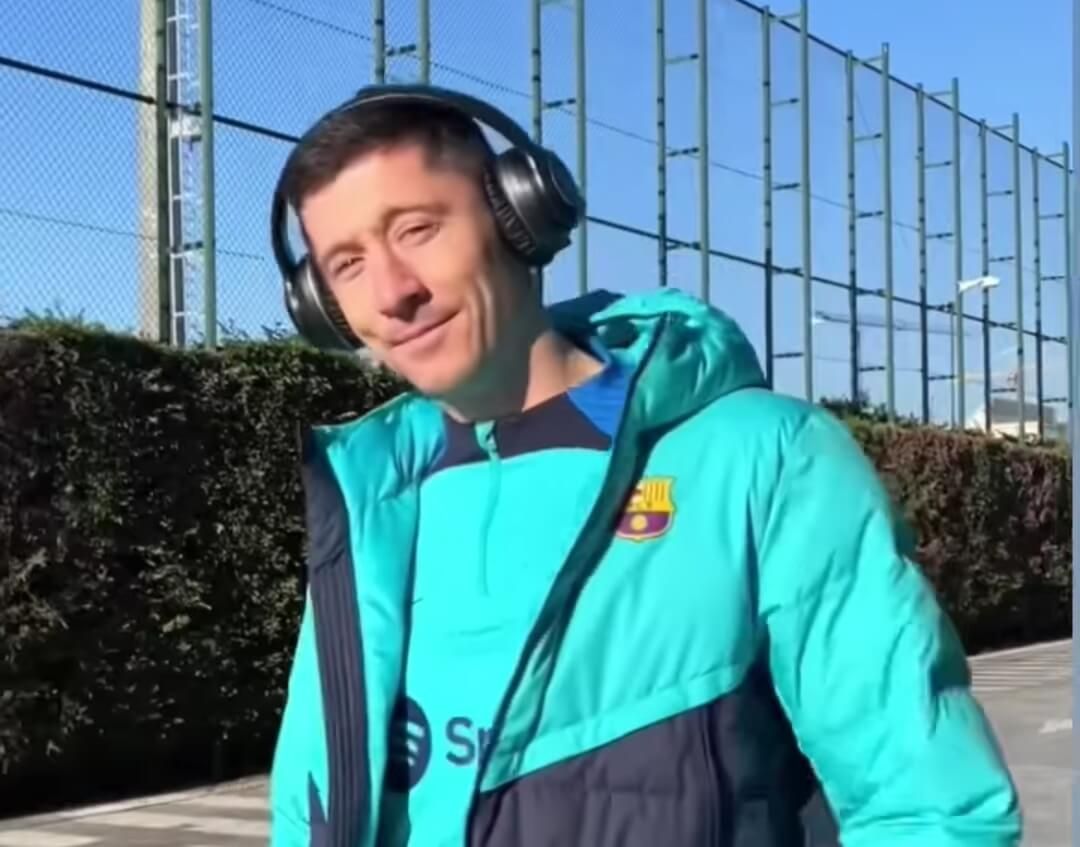 Czego słucha Robert Lewandowski? Piłkarz FC Barcelony podzielił się swoją playlistą Obraz wpisu