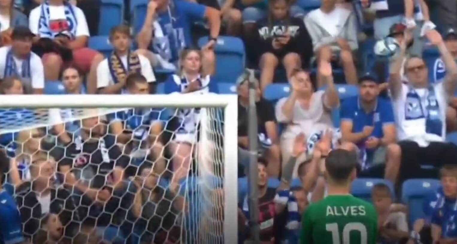 Kibic Lecha Poznań, który oberwał piłką w twarz, otrzymał od klubu prezent Obraz wpisu