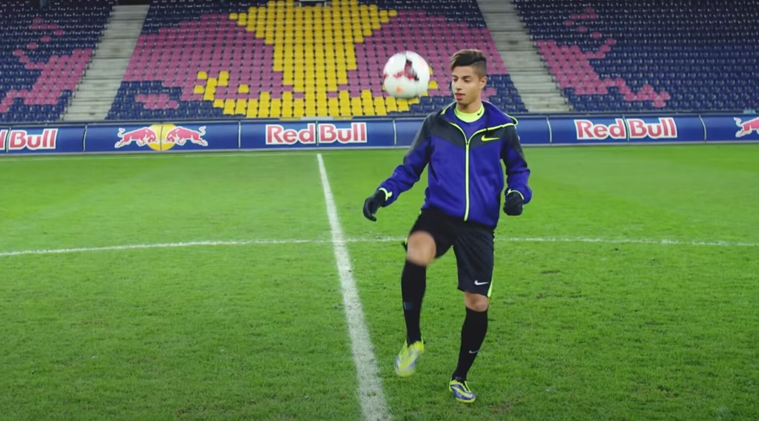 Ogromny zjazd wielkiego talentu z akademii AC Milan. „Przeżyłem trudne chwile.” Obraz wpisu