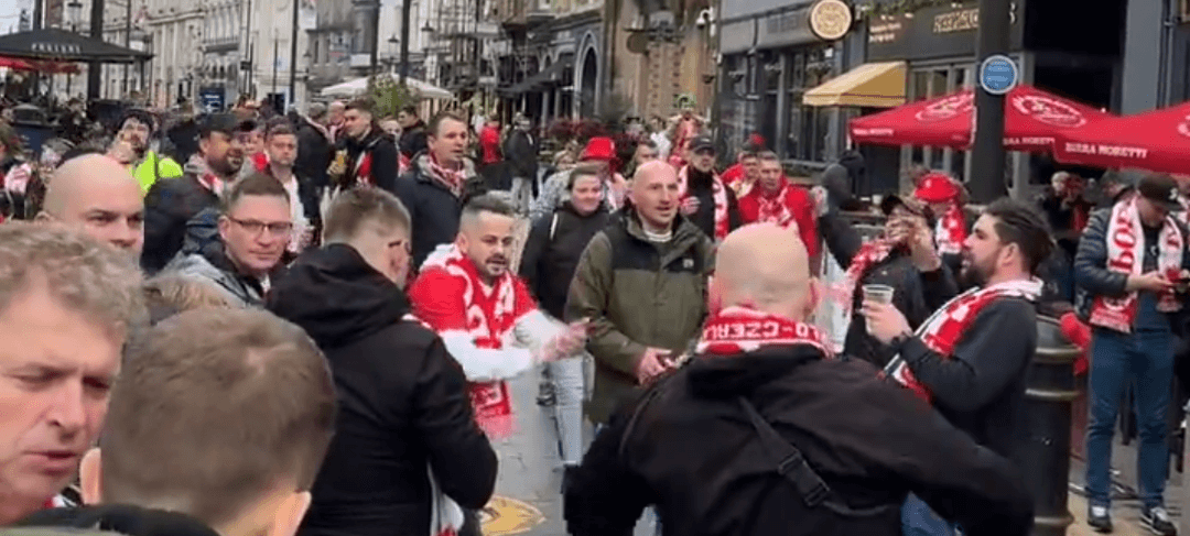 Polscy kibice opanowali ulice w Cardiff. „Walia tu, Walia tam” [WIDEO] Obraz wpisu