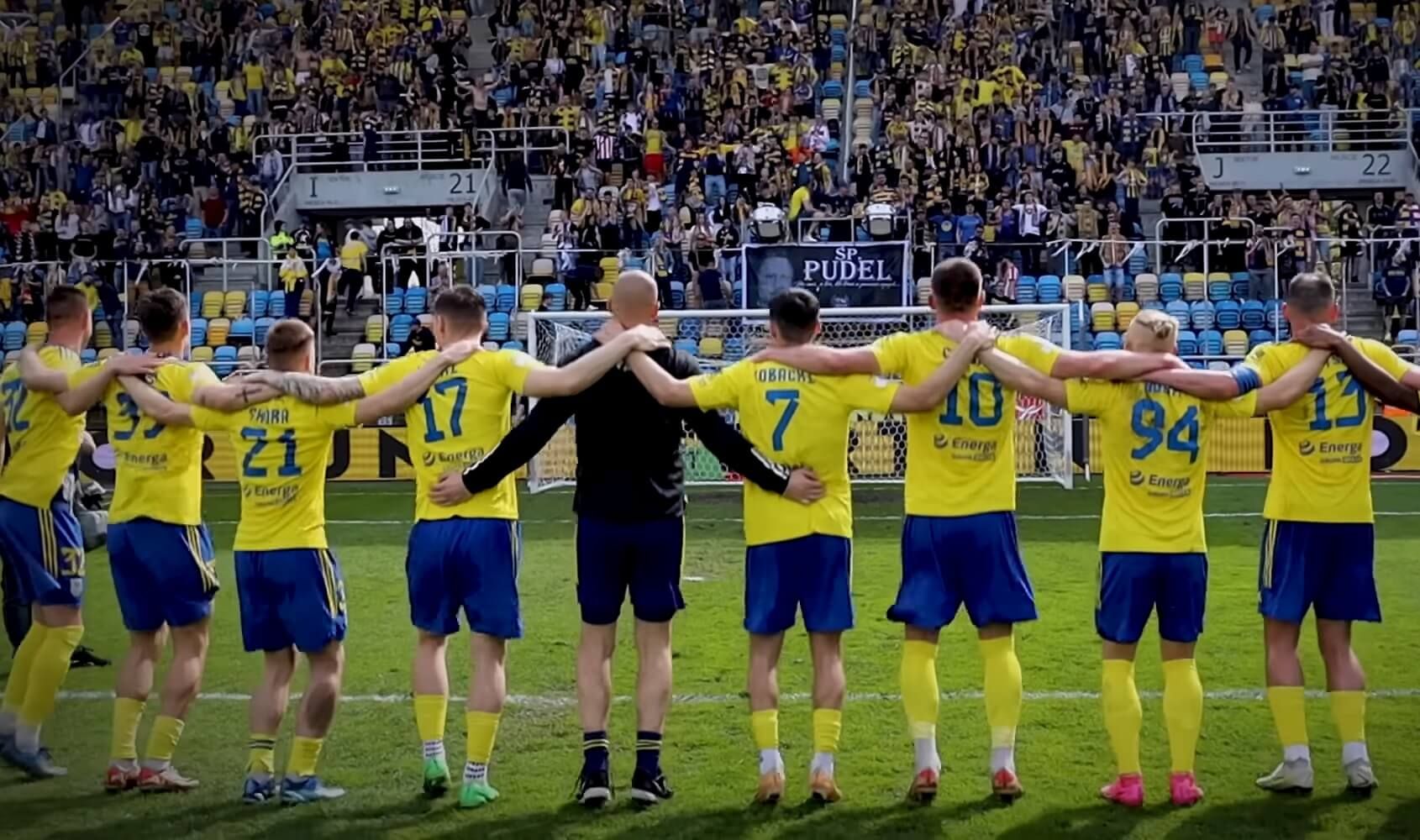 Arka Gdynia odpowiada na ostatnią aferę. „Zaprezentowany fragment nie odzwierciedla całego przebiegu spotkania” Obraz wpisu