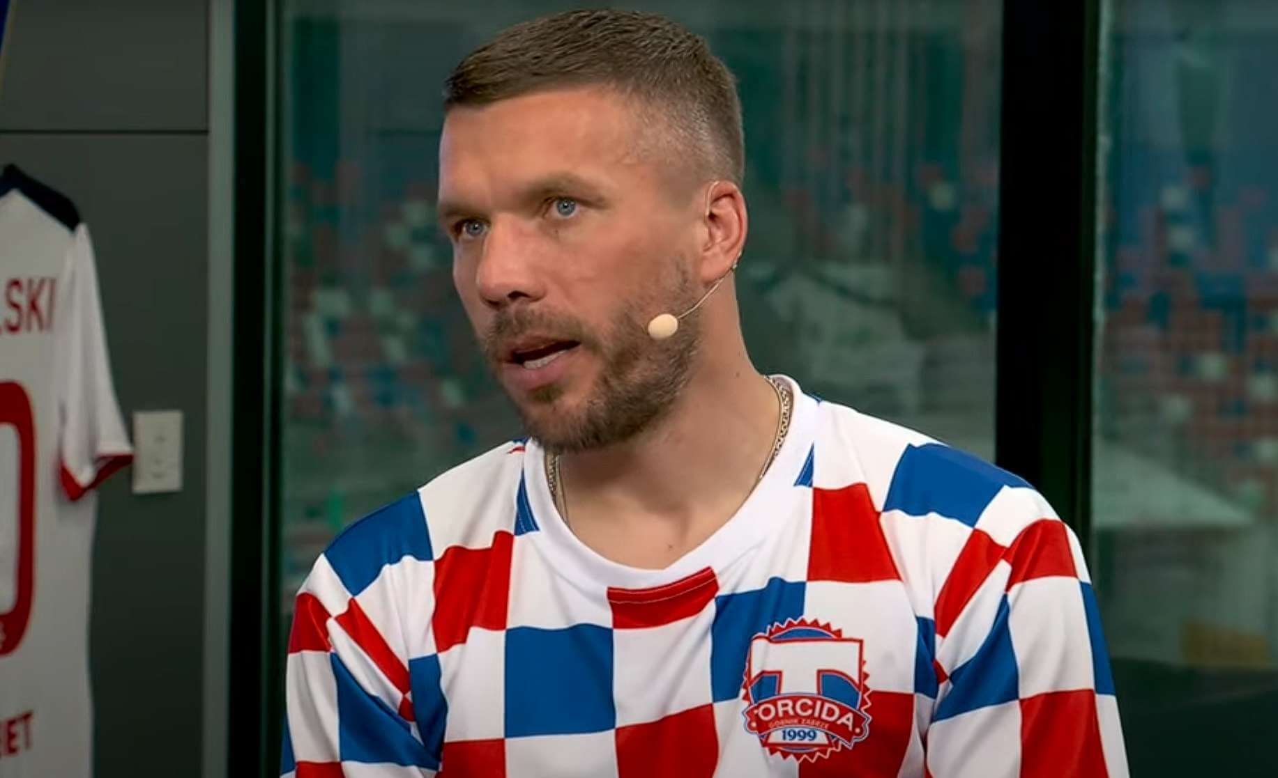 Lukas Podolski ma żal do PZPNu. „Mam jeszcze koszulkę polską z numerem „10”, „Podolski” „ Obraz wpisu