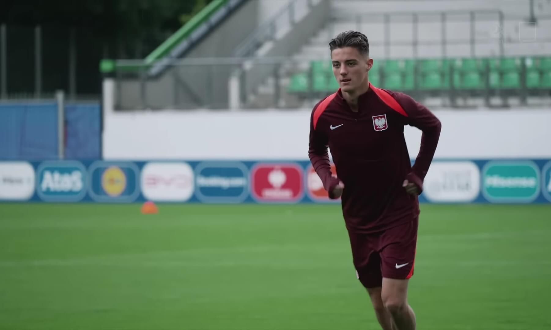 Kolejny Polak w LaLiga? Jest oferta za Kacpra Urbańskiego! Obraz wpisu