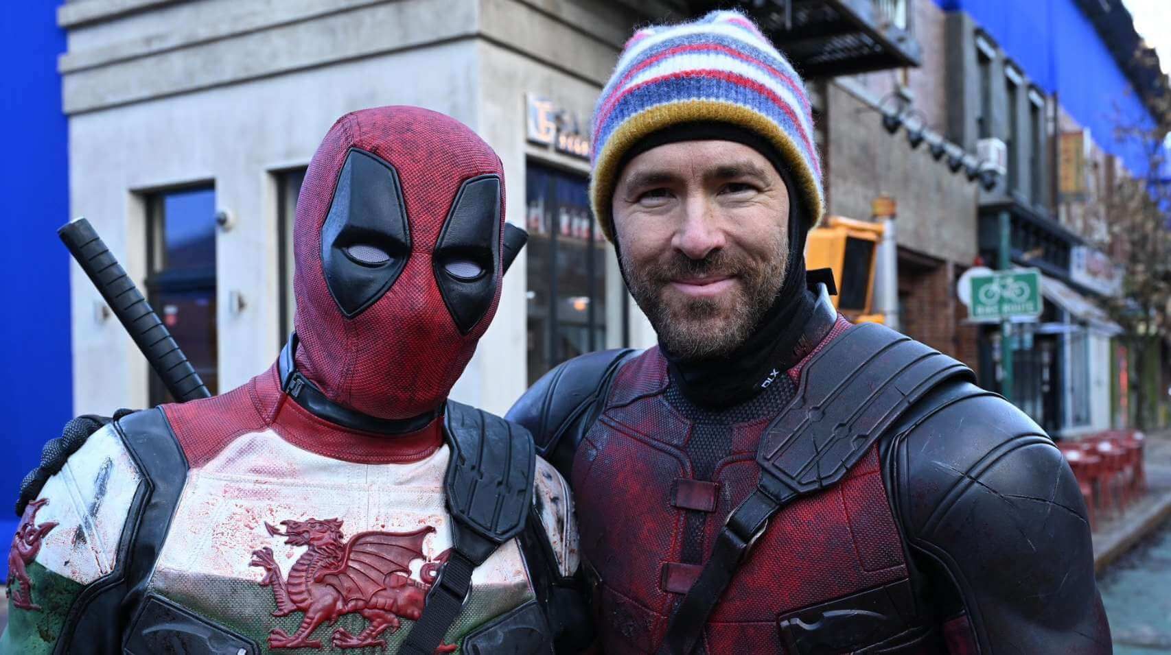 Piłkarz Wrexham wystąpił w „Deadpool & Wolverine”. Ryan Reynolds potwierdził udział swojego zawodnika w filmie Obraz wpisu