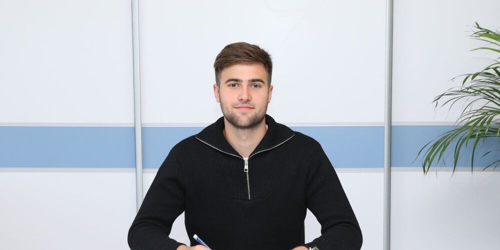 Z Hutnika Kraków do Serie B? Polak łączony z sensacyjnym transferem Obraz wpisu