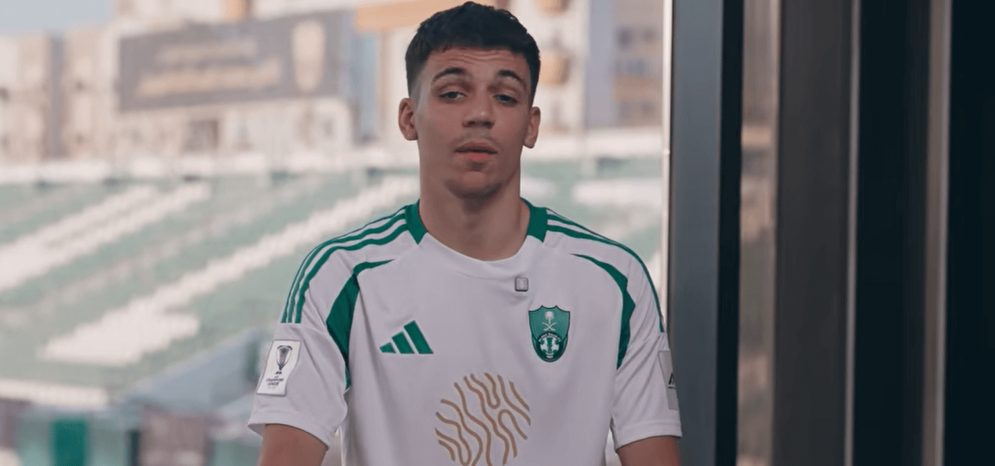 Trafił do Arabii Saudyjskiej, gdy miał 21 lat. Jego kariera miała zostać „zniszczona”, a teraz chce wrócić do Europy Obraz wpisu