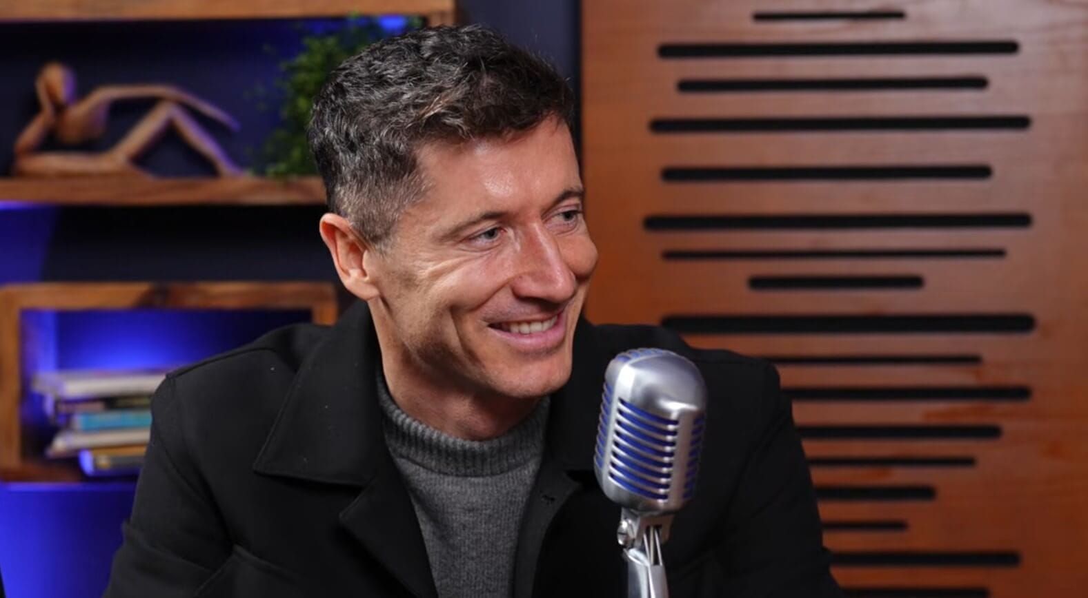 Zwrot akcji w sprawie kontraktu Lewandowskiego? Wszystko przez słowa Deco Obraz wpisu