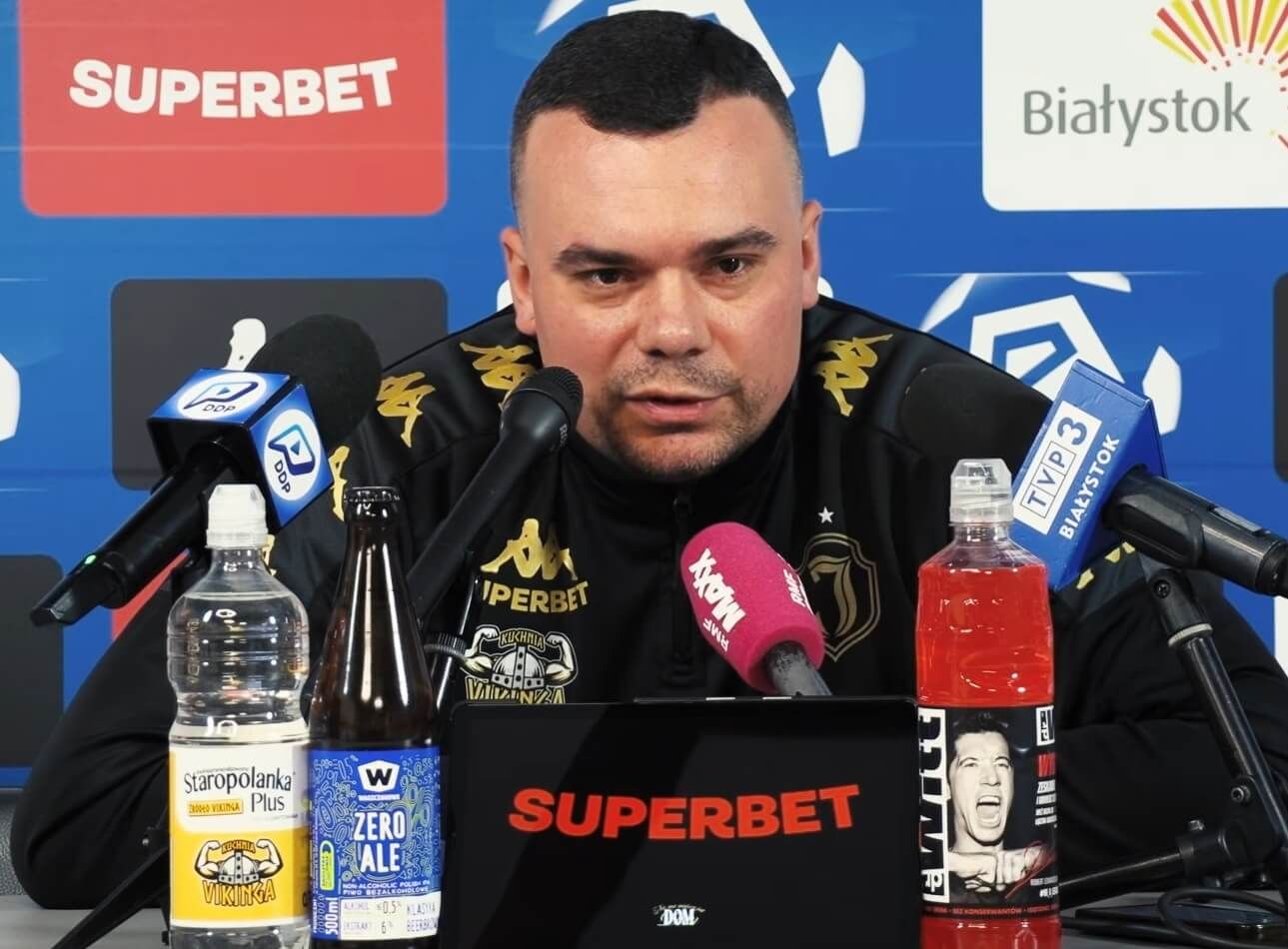 Adrian Siemieniec ostro o kibicach Jagiellonii. „Atmosfera wokół drużyny stała się bardzo negatywna” Obraz wpisu