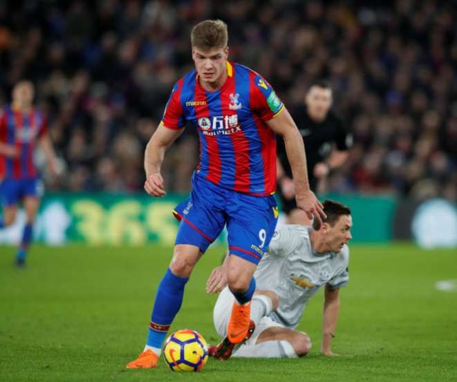 Manchester United będzie się ścigać z Tottenhamem o podpis napastnika Crystal Palace Zdjęcie główne wpisu