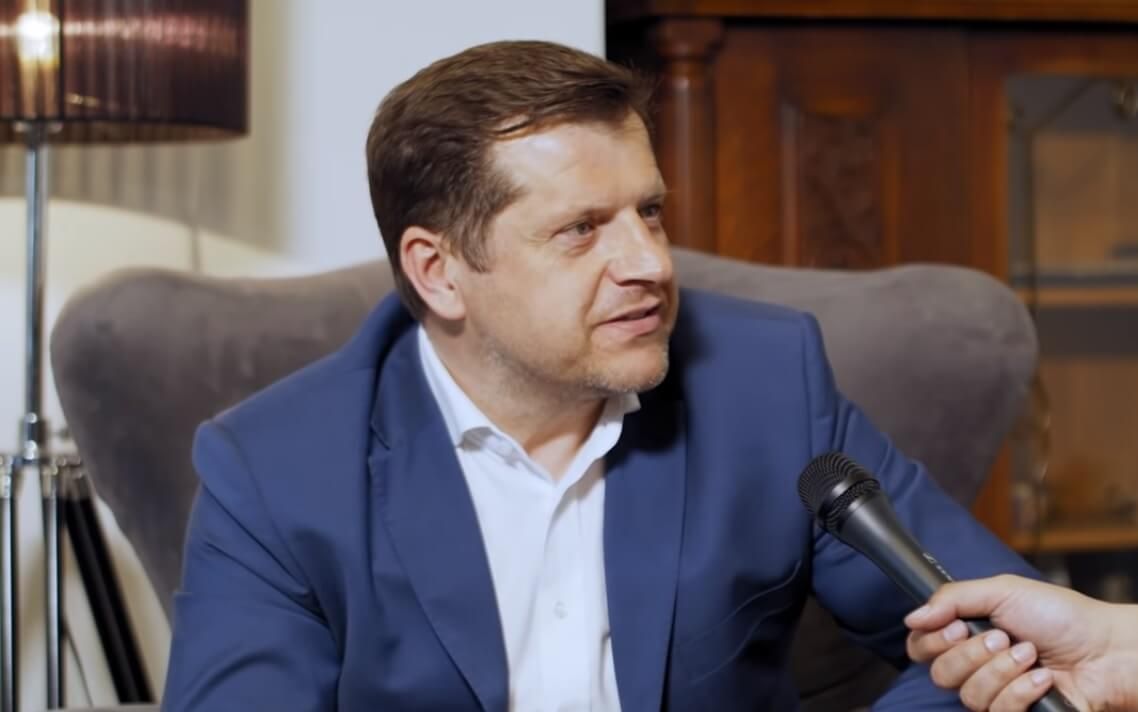 Podano nowe informacje ws. stanu zdrowia Cezarego Kucharskiego. „Wyniki badań są dobre” Zdjęcie główne wpisu