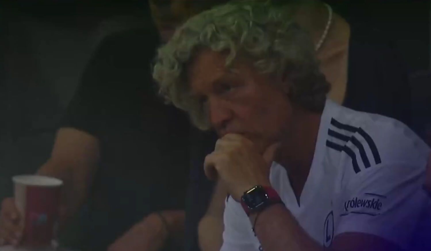 Zdecydowany apel do władz Legii Warszawa w kwestii pieniędzy. „Powiedzcie to kibicom!” Zdjęcie główne wpisu