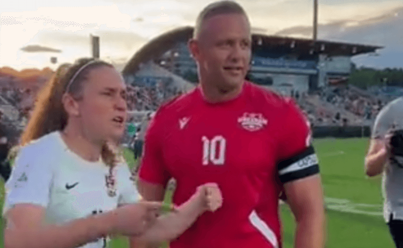 Reprezentantki USA były pewne wygranej z czwartoligowcem: „Wasza drużyna dziś upadnie”. Przegrały 0:12 [WIDEO] Zdjęcie główne wpisu