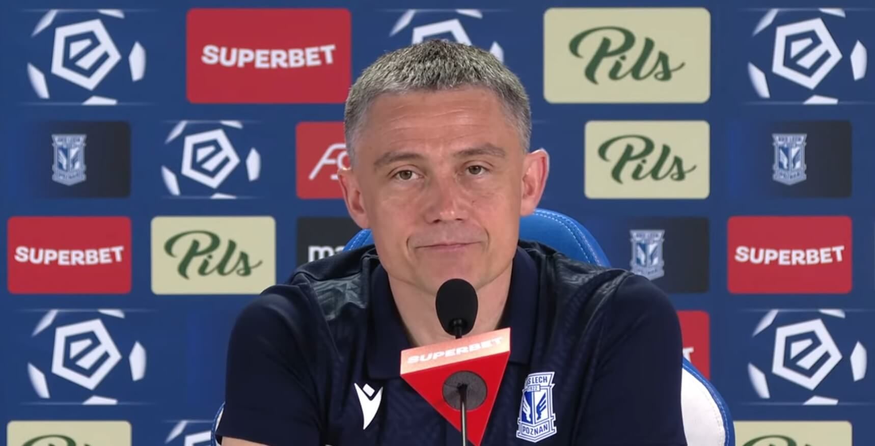 Mariusz Rumak zawiedziony po meczu z Legią. „To dla mnie duża osobista porażka” Zdjęcie główne wpisu