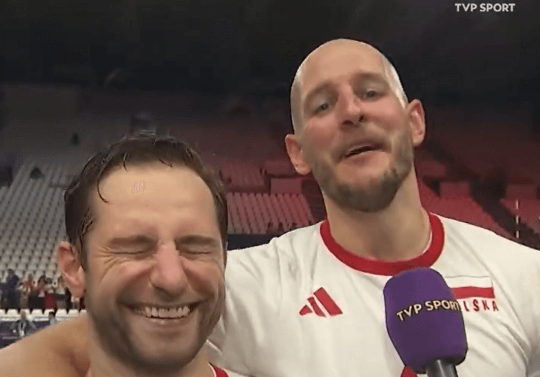 Kurek show po meczu z USA. Przerwał wywiad Łomacza: „Ma wielke jaja!” [WIDEO] Zdjęcie główne wpisu
