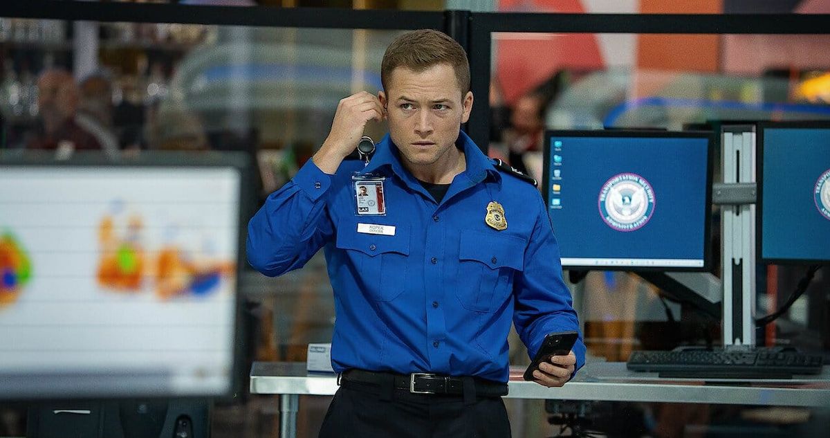 "Carry-On (2024): Netflix's High-Stakes Holiday Thriller You Can’t Miss"