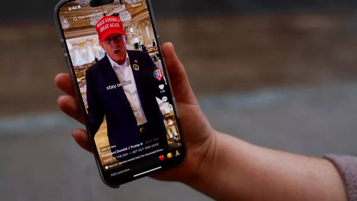 TikTok Restores U.S. Service After Trump Says 'We Have to Save It'