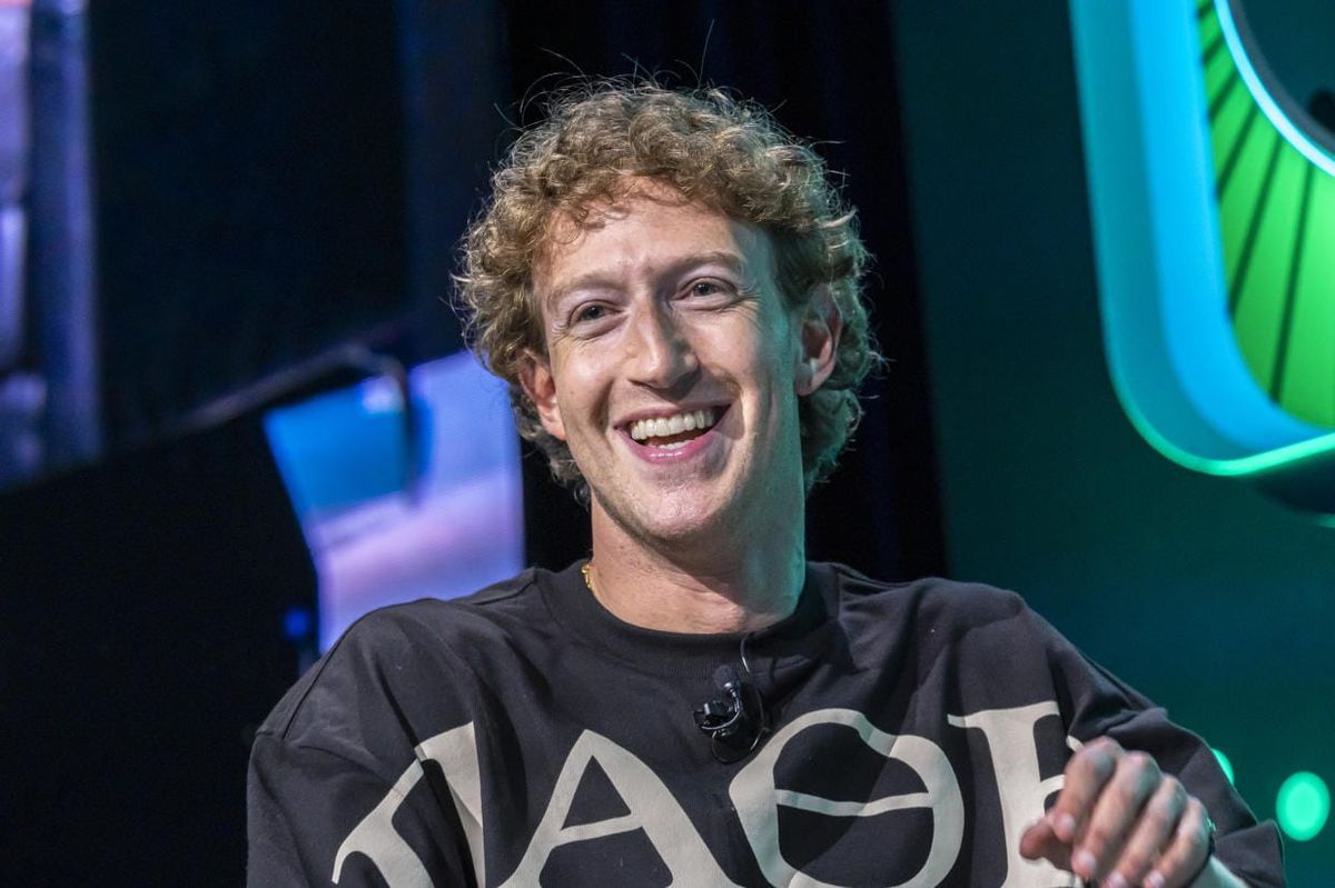 Meta CEO Mark Zuckerberg Warns Employees: 'Buckle Up' for Intense Year Ahead