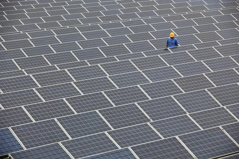 Abu Dhabi Kicks Off Bidding for 1,500MW Solar Project