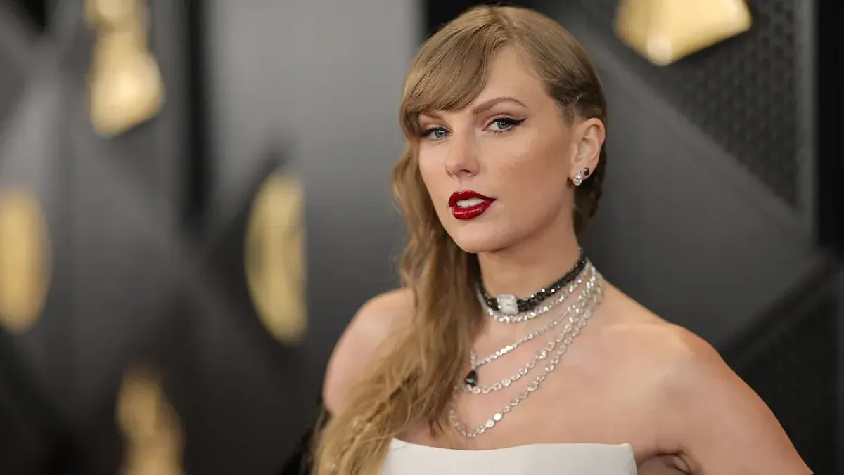 Taylor Swift’s Stalker Sent Nearly 40 Letters: Discover the Disturbing Details in New Docuseries