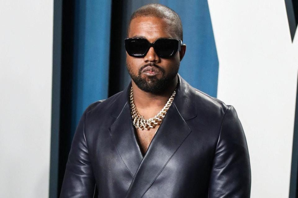 Kanye West Yanks Earpiece and Storms Off Mid-Interview – Piers Morgan Reacts