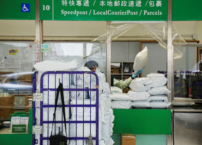 US Considers Cutting De Minimis Tariff for China Shipments to $54–$120