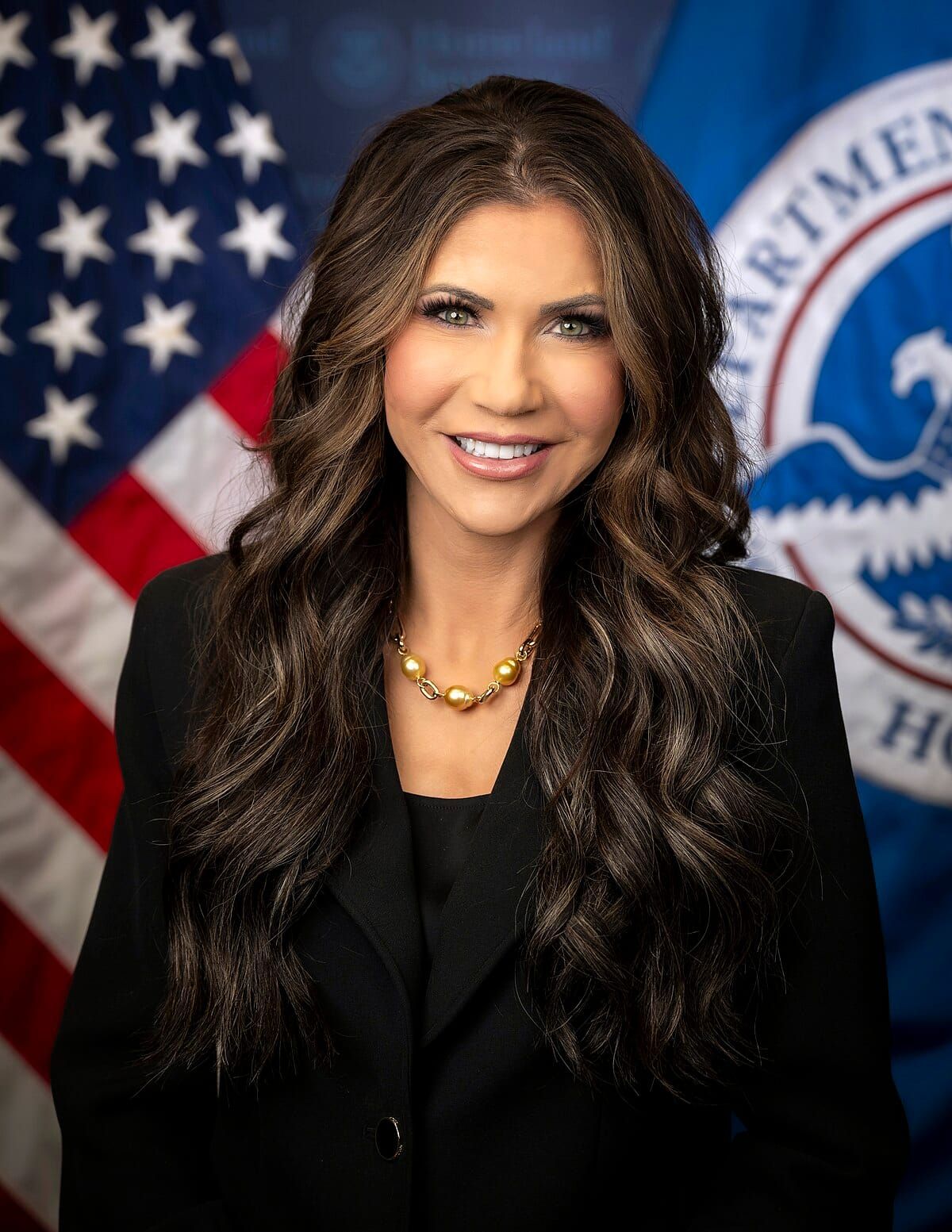 DHS Secretary Kristi Noem Hospitalized After Allergic Reaction – Now Recovering