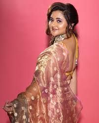 Rashami Desai Slams Trolls for Criticizing Parag Tyagi After Tragedy