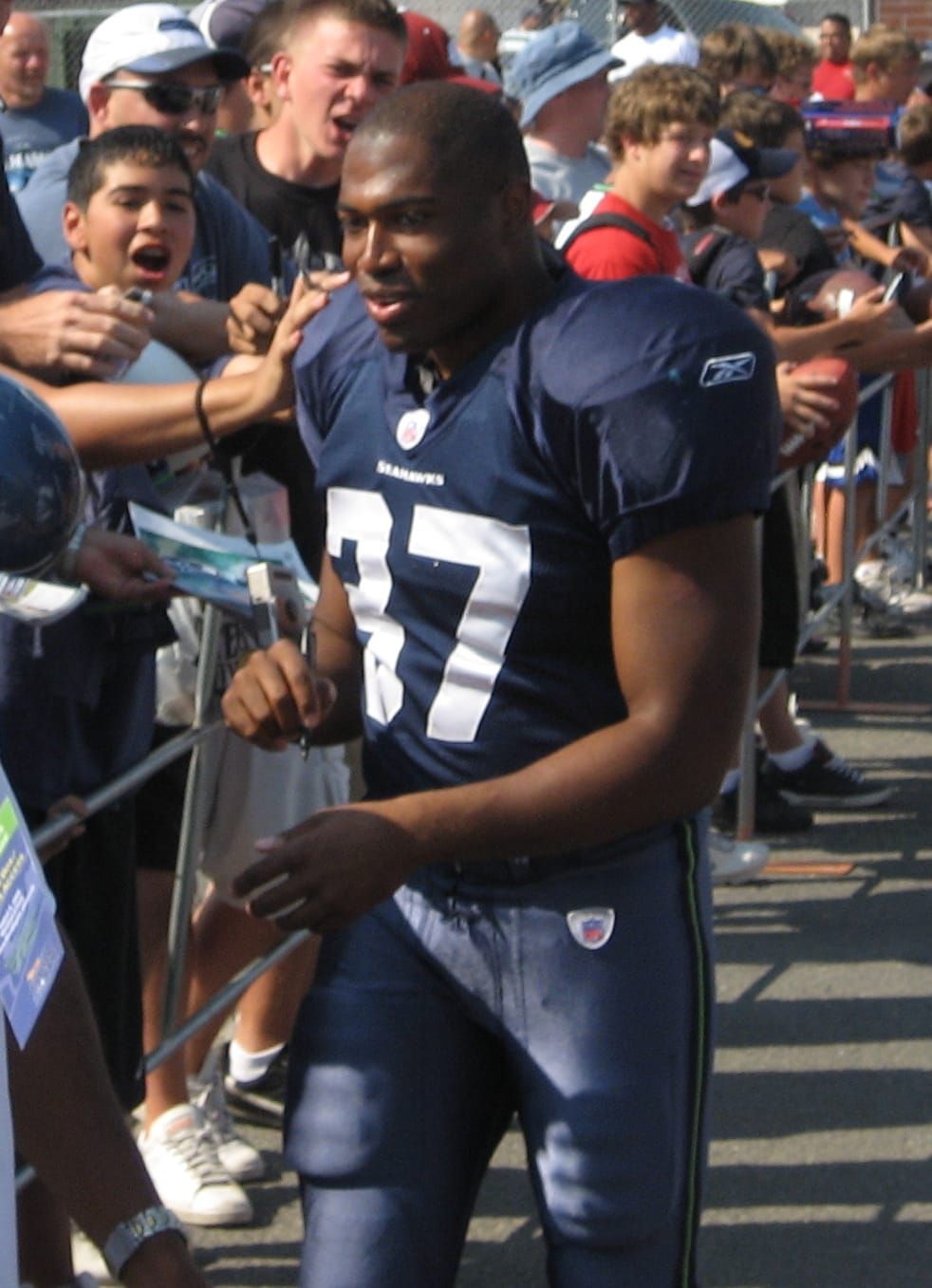 An NFL Legend Expands His Family: Shaun Alexander Expecting 14th Child
