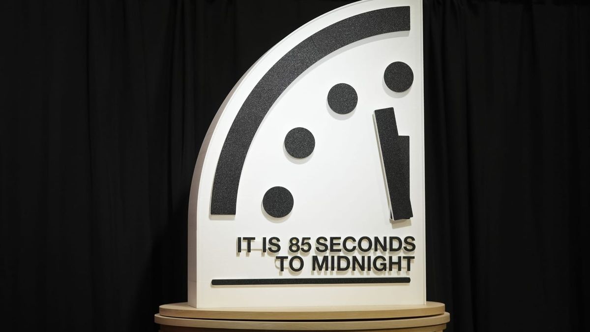 Doomsday Clock Set to 85 Seconds to Midnight — Humanity Closer to Catastrophe Than Ever