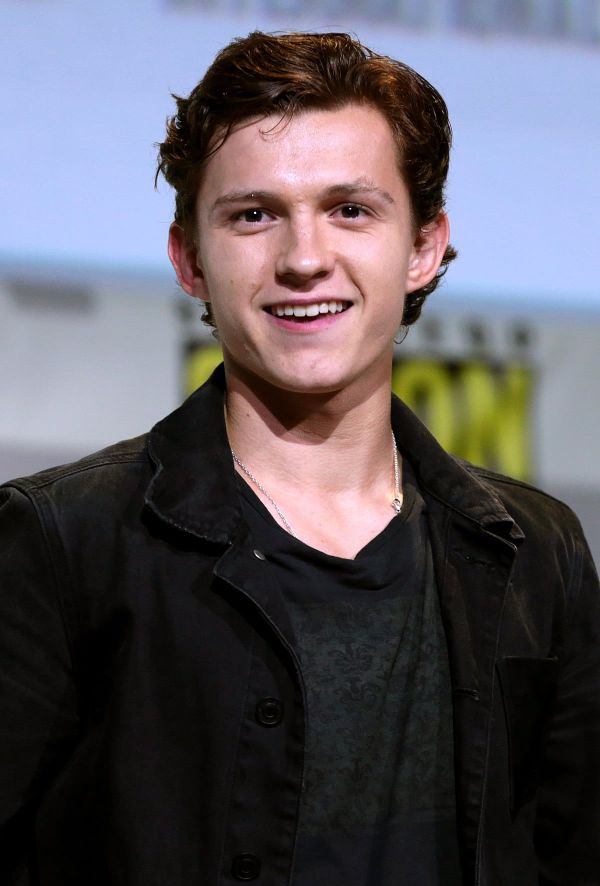 Tom Holland says 'struggling without booze' during dry January push spurred him toward sobriety