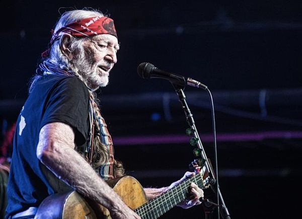 Willie Nelson's Plea for Dallas Marijuana Decriminalization