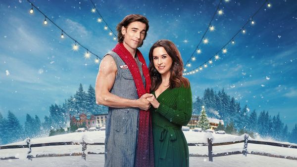Frozen in Love: Rekindling Romance and Comedy in an Enchanted Snowfall Story