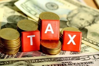 How Money, Taxes, and the Economy Could Change in 2025: Expert Predictions