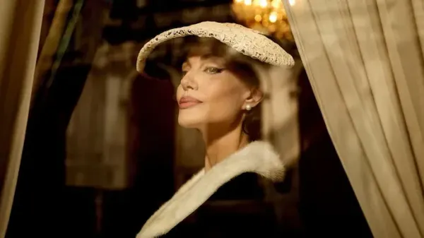 Angelina Jolie Shines as Maria Callas in Maria: A Dramatic Transformation