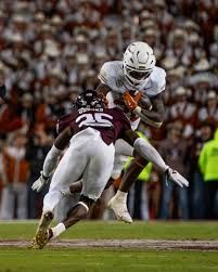 Longhorns Edge Aggies, Advance to SEC Championship in Inaugural Season
