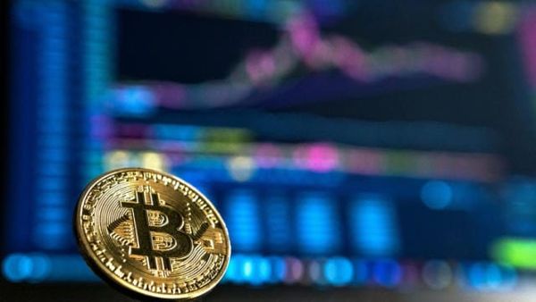Bitcoin Briefly Hits $100,000 Mark as Cooling U.S. Inflation Boosts Market Optimism
