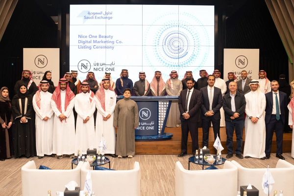 Saudi E-commerce Firm Nice One Raises $322 Million in Groundbreaking IPO