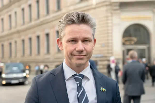 Sweden Unveils Largest Military Aid Package for Ukraine Worth $1.2 Billion