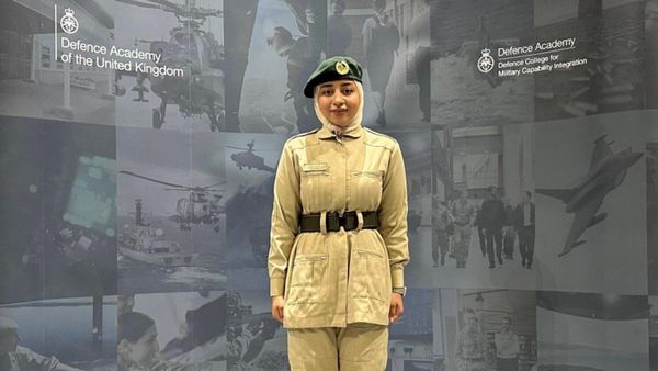 Dubai: First UAE Female Officer Earns Master's Degree from UK's Defence Academy