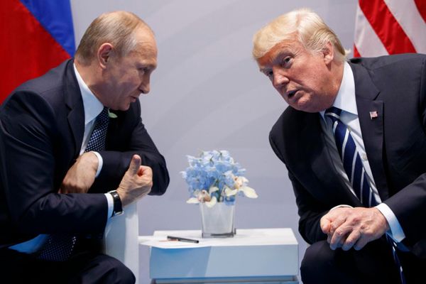 Bristling Attack: Trump Says Putin is ‘Destroying Russia’ & Demands He ‘Make a Deal’ After Kremlin Despot Calls on Don to ‘Avoid WW3’