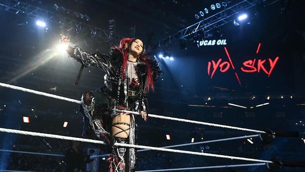 New Champion Crowned! Iyo Sky Stuns Rhea Ripley on WWE Raw – Full Results & Recap