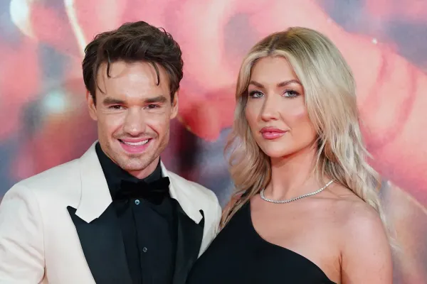 Liam Payne’s Girlfriend Breaks Down Remembering Their Last Happy Moments