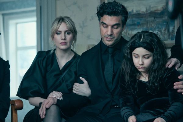 Abduction, Secrets & Trauma: Why ‘The Glass Dome’ Is Netflix’s Most Addictive Thriller Yet