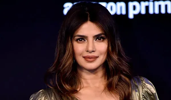 Priyanka Chopra’s Surprise Comeback With Baywatch Co-Star Zac Efron in Upcoming Comedy