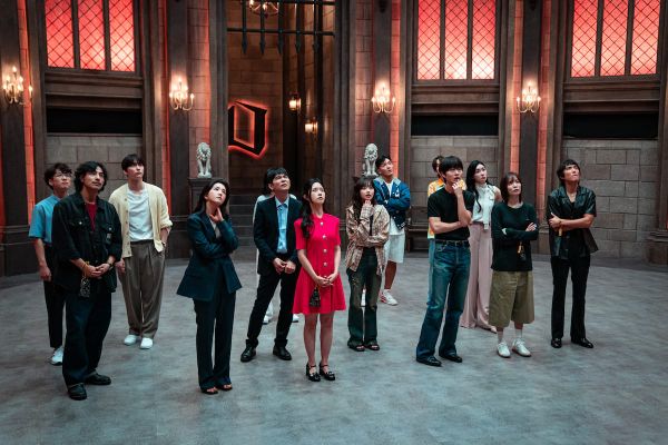 Brainiacs, Backstabbing, and Trap Doors: Inside Netflix’s Devil’s Plan: Death Room