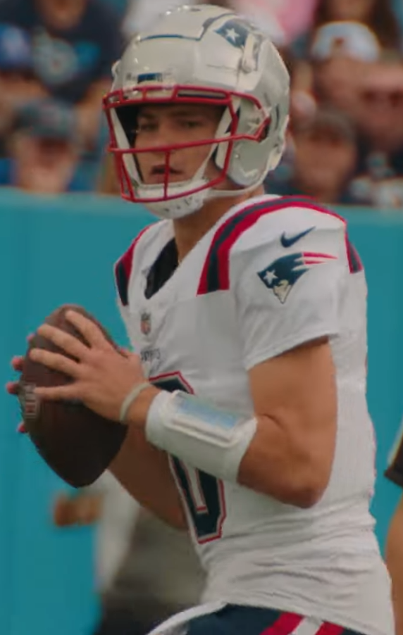 Drake Maye Hears “MVP” Chants as Patriots Win Eighth Straight